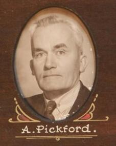 Photo - Pickford.A, Thornton Richards & Co Ballarat, Pickford. Arthur, Councilor 1954, 1954 (exact)