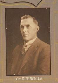 Photo - White.R.T, Richards & Co. Photos Ballaarat, White R.T. Councilor 1934-1935, 1935 (exact)