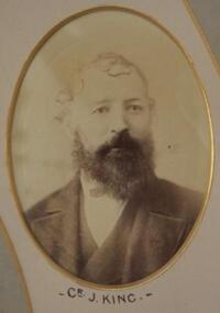 Photo-King, Richards & Co. Photos Ballaarat, J. King, "Circa 1886"