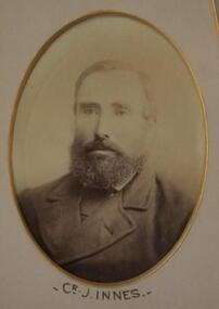 Photo-Innes, Richards & Co. Photos Ballaarat, J.Innes, "Circa 1886"