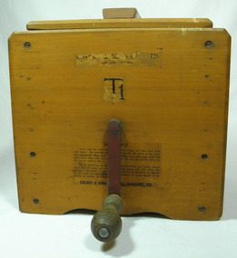 Butter churn, Cherry T1