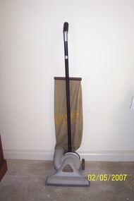 Vacuum cleaner, Scott and Fetzer Co