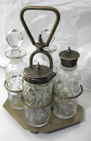 Cruet set