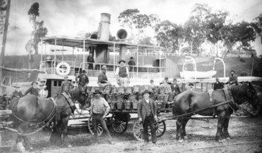 Photograph, Unloading fish baskets from steamer JCD