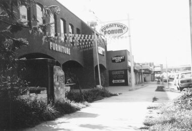 Photograph, Maroondah Highway West, Ringwood- 1978. 15 mile peg at Guest's Furniture Store
