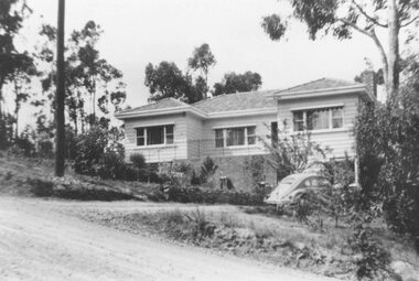 Photograph, No 12 Glenvale Road, North Ringwood. 1964, 1964