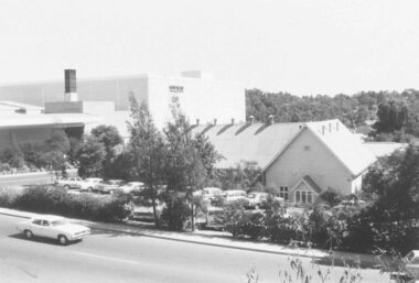 Photograph, Presbyterian Church in Adelaide Street, Ringwood - 1975, 1975