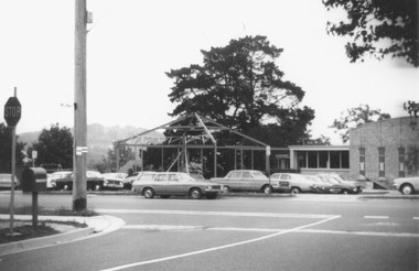 Photograph, Church of Christ in Bedford Road, Ringwood. New additions being built in 1978, 1978