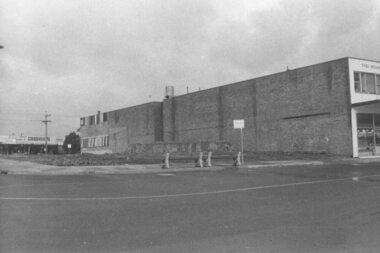 Photograph, Cleared former Town Hall demolition site, cnr. Maroondah Highway and Melbourne St, Ringwood - 1971