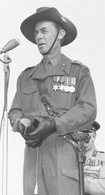 Photograph, Lt. Col. E.R. Baldwin thanking Ringwood for the Freedom of the City presentation - 27 March, 1965