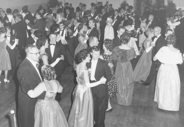Photograph, Ringwood Mayoral Ball, c1955