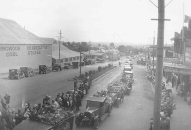 Photograph, Melba's funeral, February 1931 passing through Ringwood