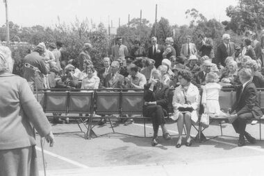 Photograph, Unveiling of tablet fixed to Pioneers Stone in Ringwood library grounds. 1974