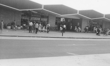 Photograph, Opening day at Eastland, Ringwood, October 1967