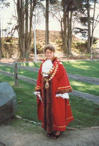 Photograph, Unveiling of Plaque at Poppet Head replica erected at East Ringwood, 1987