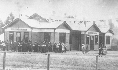 Photograph, McAlpin, J.B, Opening Ringwood Mechanics Institute, Maroondah Highway- 1909