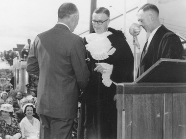 Photograph, Proclamation of the City of Ringwood, 19 March, 1960.  Governor of Victoria, Sir Dallas Brooks, Ringwood Mayor, Cr. A. Lavis, Town Clerk, Cr. F. Dwerryhouse