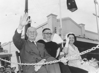 Photograph, Proclamation of the City of Ringwood, 19 March, 1960.Ringwood Mayor, Cr. A. Lavis and Governor of Victoria, Sir Dallas Brooks