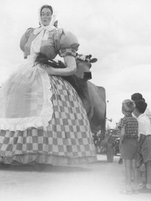 Photograph, Proclamation of the City of Ringwood procession - 19 March, 1960