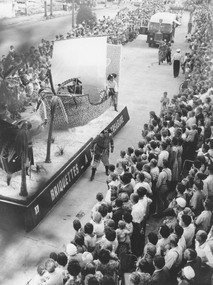 Photograph, Proclamation of the City of Ringwood procession - 19 March, 1960