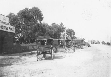 Photograph, Outside the Ringwood Market in Maroondah Hwy. 1925