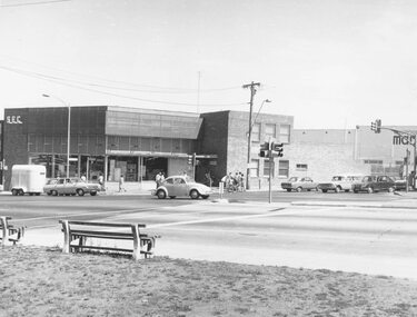 Photograph, State Electricity Commission building, cnr Maroondah Hwy and Ringwood Street, Ringwood - 1973