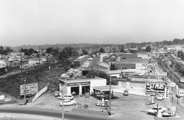 Photograph, Maroondah Highway, Ringwood- 1969. Westward view from Ringwood Clocktower, cnr Maroondah Hwy and Wantirna Road