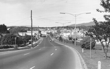 Photograph, Maroondah Highway West, Ringwood- c1973. Looking East from Heatherdale Road