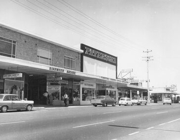 Photograph, Marrondah Highway West, Ringwood, 1973. Ringwood Arcade and Drive-in shopping Centre (Murray Place)