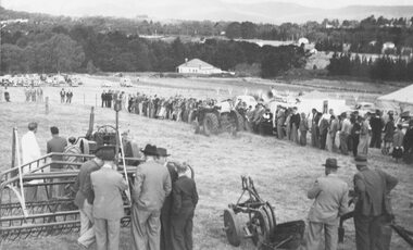 Photograph, Ford Industry Field Day - Loughnan's Hill, Ringwood - April, 1952