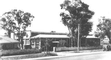 Photograph, Holeproof clothing factory, 103 Maroondah Hwy, Ringwood - c.1940