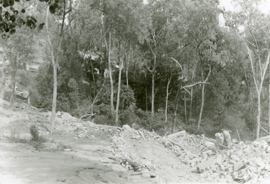 Photographs, 1979-80 MMBW pipe line project at Hubbard Reserve, North Ringwood � Filling behind 29 Burlock Avenue just off sewer line
