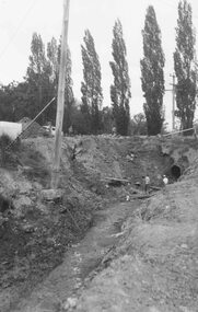 Photograph, Excavations for Ringwood Lake overflow, Maroondah Hwy, Ringwood - 1963