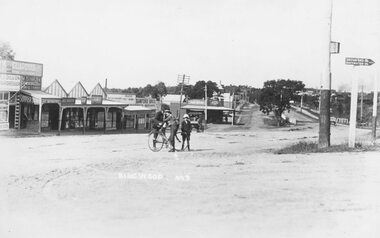 Photograph, Maroondah Highway Central, Ringwood. Whitehorse Rd, looking east towards Warrandyte Rd- 1918