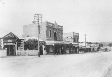 Photograph, Maroondah Highway, Ringwood - 1918