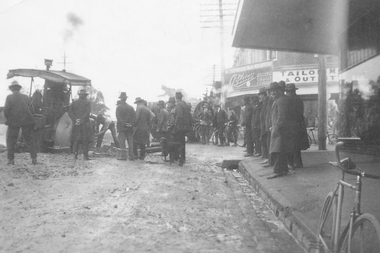 Photograph, Maroondah Highway Central, Ringwood. Roadworks in Maroondah Highway, c1930