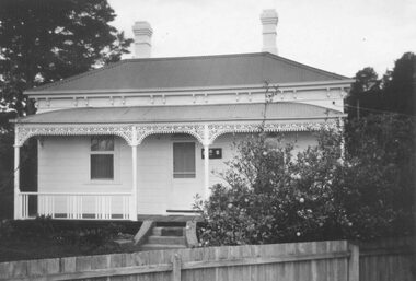 Photograph, Lot 66 (No.5) Howard Ave, Ringwood East, taken from backyard of Lot 67 (No.3) - 1/9/1974