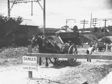 Photograph, Construction of railway viaduct in Pitt Street, Ringwood - circa 1923, south side looking east