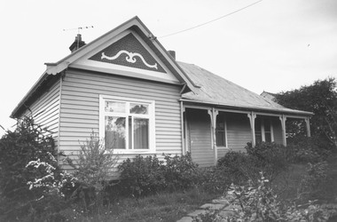 Photograph, Heathmont Methodist Manse 1973, formally Herman Pump's house in Canterbury Road, Heathmont