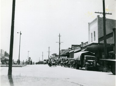 Photograph, Main Street Ringwood, looking east c1940