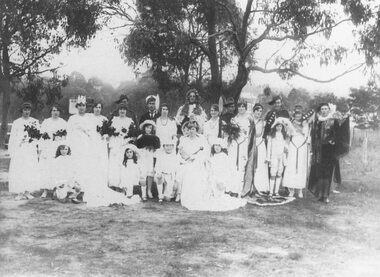 Photograph, Ringwood Choral Society concert - Outdoors group photograph. 1919