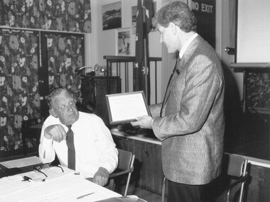 Photograph, Life Membership of Ringwood Historical Research Group, presented to Jack Lindsay, Hon. Sec. by Cr. John Caffyn 1987