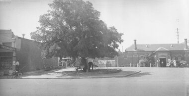 Photograph, Ringwood Station entrance - 1940