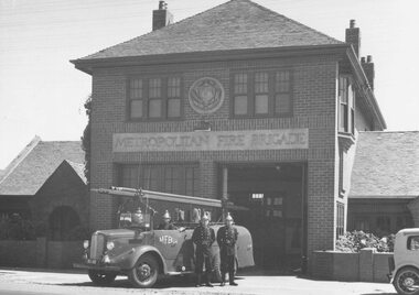 Photograph, Ringwood Fire Station, Maroondah Highway, 1960
