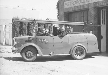 Photograph, Ringwood Fire Brigade - 1960