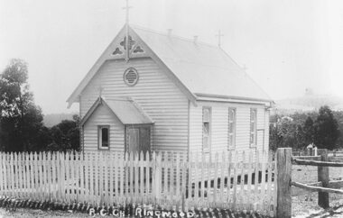 Photograph, Roman Catholic Church, Ringwood.1915  (Built 1893)