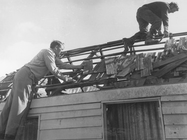 Photograph, Dismantling Ringwood miners cottage in 1975