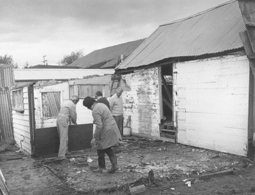 Photograph, Dismantling Ringwood miners cottage in 1975