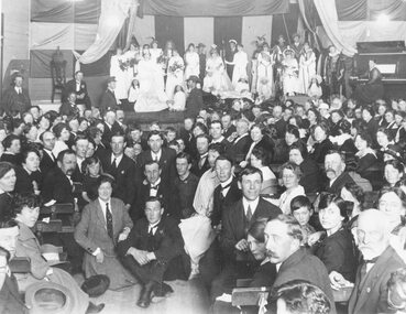 Photograph, Ringwood Choral Society concert in old Mechanics Institute, 14th May 1919