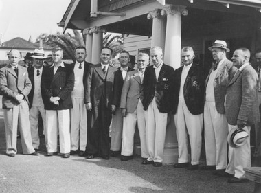 Photograph, Ringwood Bowls Club- Club members outside Clubhouse, c1950